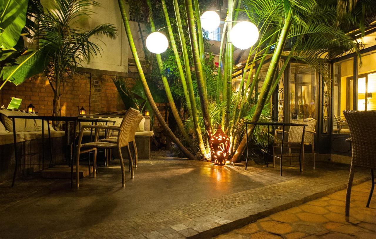 Hotel Restaurant La Ribaudiere Antananarivo Exterior photo