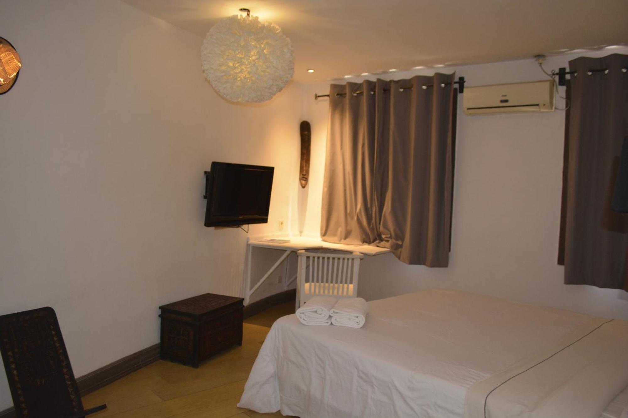 Hotel Restaurant La Ribaudiere Antananarivo Room photo