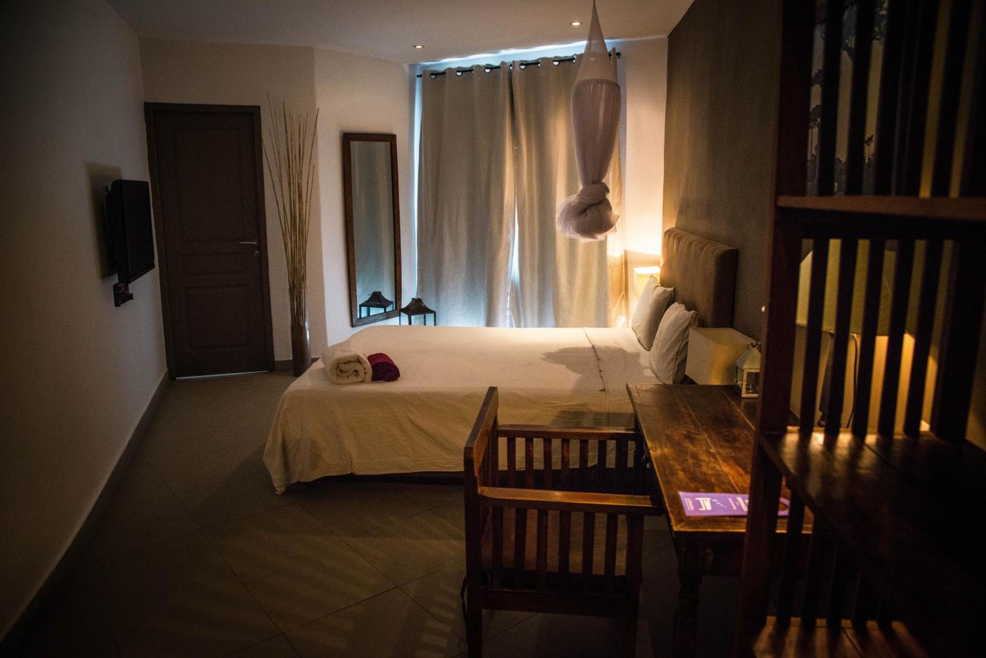 Hotel Restaurant La Ribaudiere Antananarivo Room photo