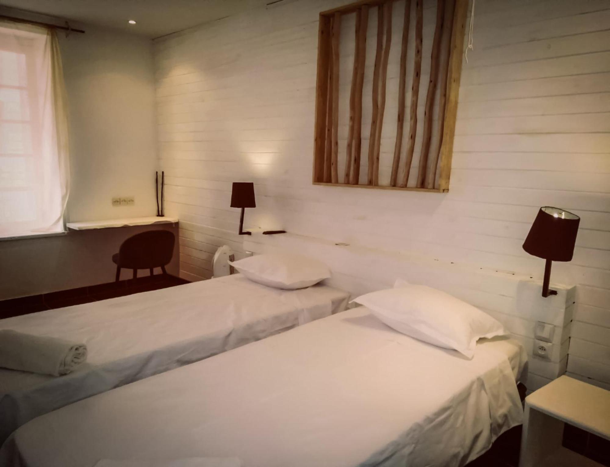 Hotel Restaurant La Ribaudiere Antananarivo Room photo