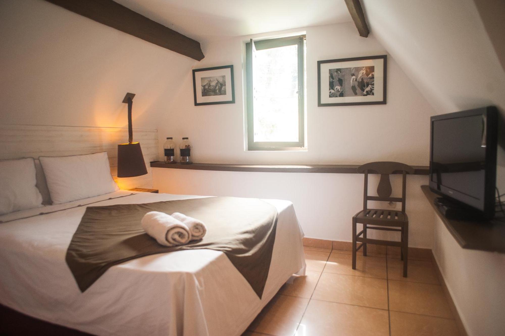 Hotel Restaurant La Ribaudiere Antananarivo Room photo