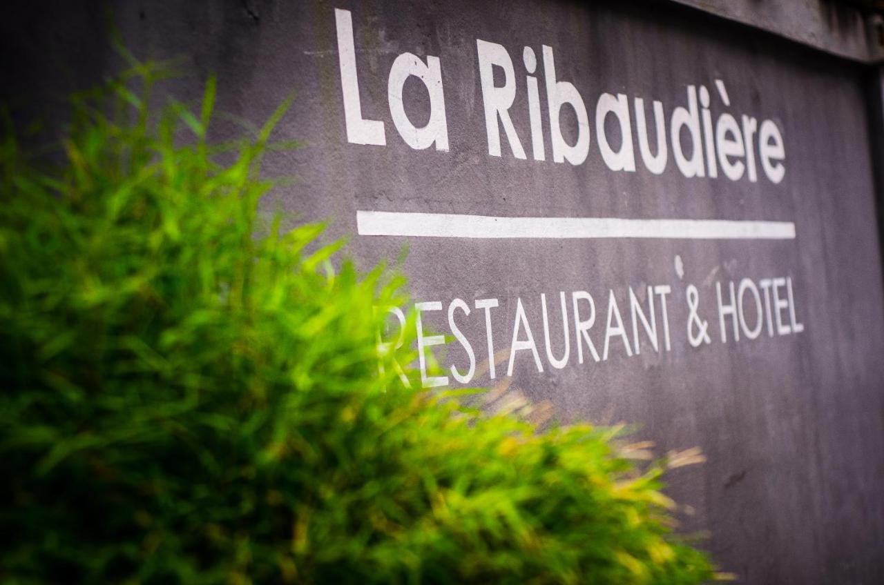 Hotel Restaurant La Ribaudiere Antananarivo Exterior photo